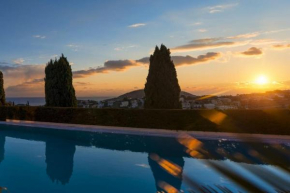 Luxurious Family friendly Villa Anavyssos